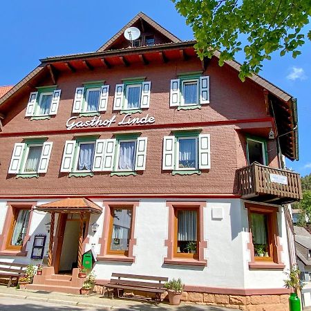 Schwarzwaldgasthaus Linde Schramberg Exteriör bild